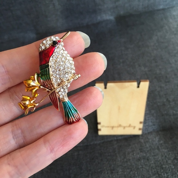 Jewelry - Fashion Rhinestone Hummingbird Brooch, Sparkly, Bling, Gold, Red